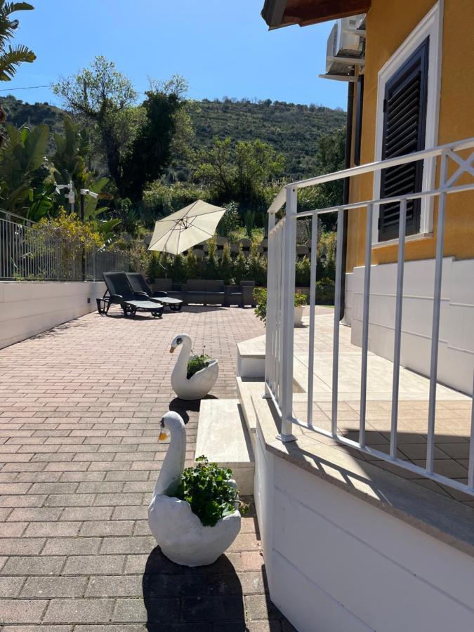 Residenza De Luca Apartment Tropea Bagian luar foto