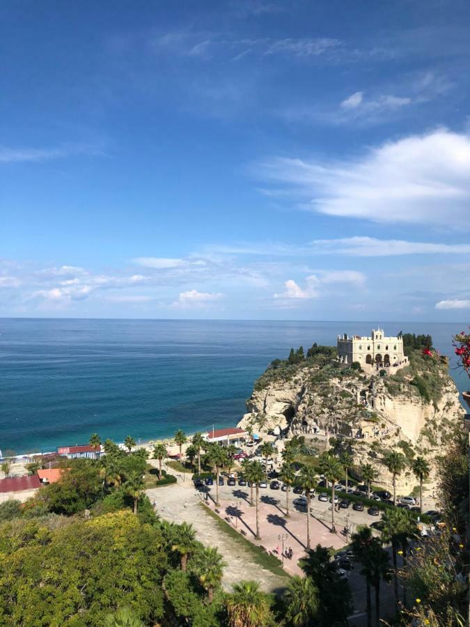 Residenza De Luca Apartment Tropea Bagian luar foto